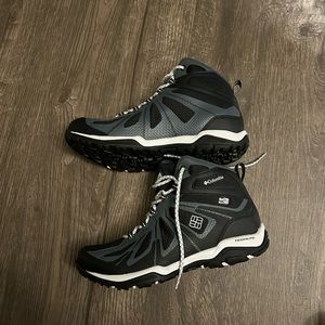 Columbia high top hiking boots. Brand new.